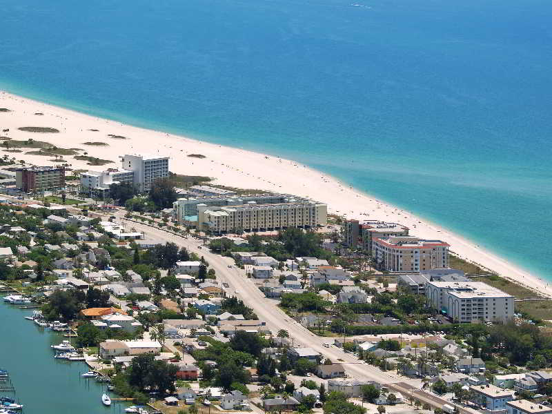 Sunset Vistas Two Bedroom Beachfront Suites St. Pete Beach Extérieur photo