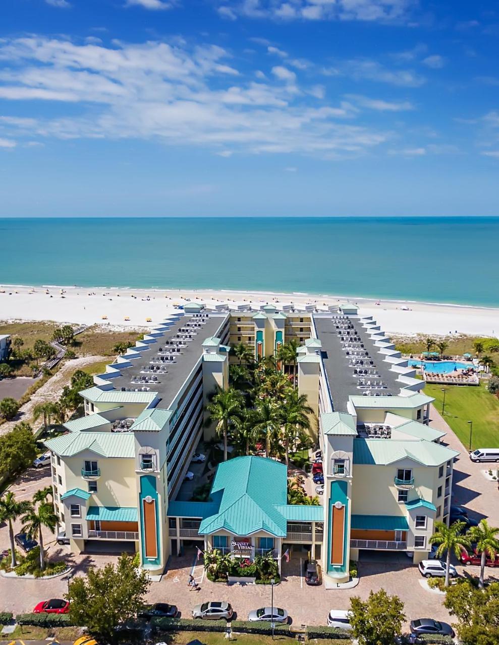 Sunset Vistas Two Bedroom Beachfront Suites St. Pete Beach Extérieur photo